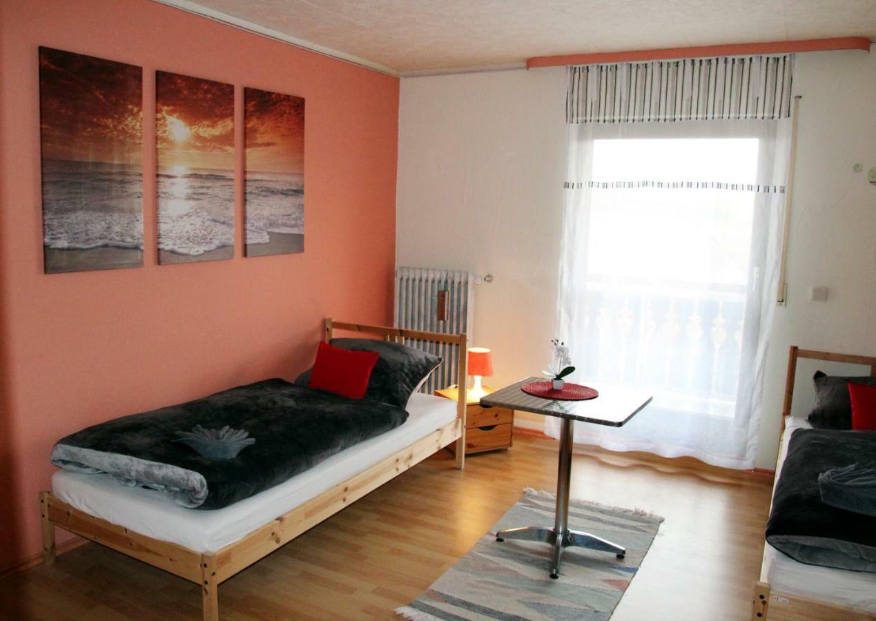 Hochstadt am Main Monteurzimmer Beate Ackermann מראה חיצוני תמונה